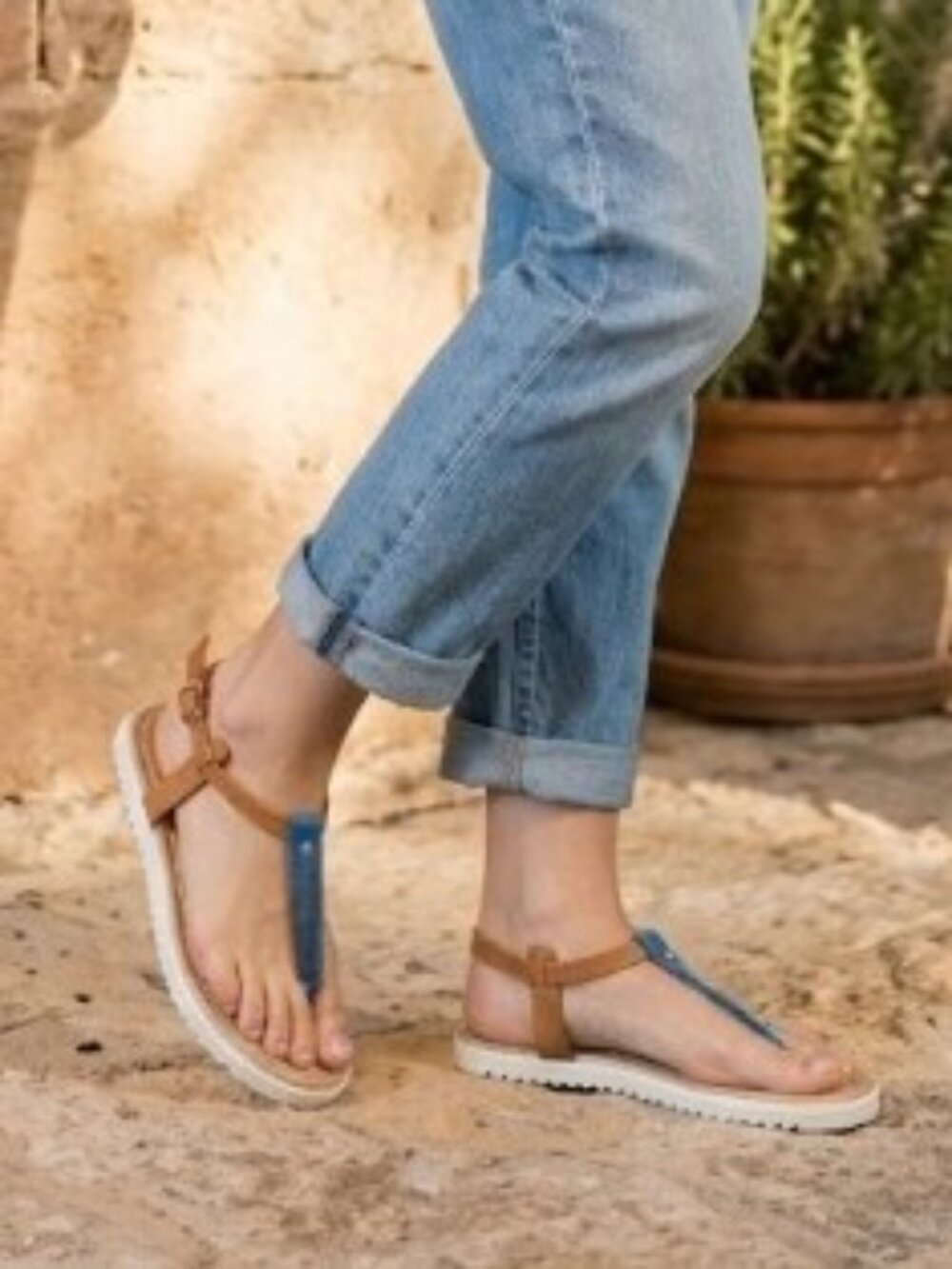 Barbara Barbieri Women's Upper Leather Thong Sandals, Size: 40